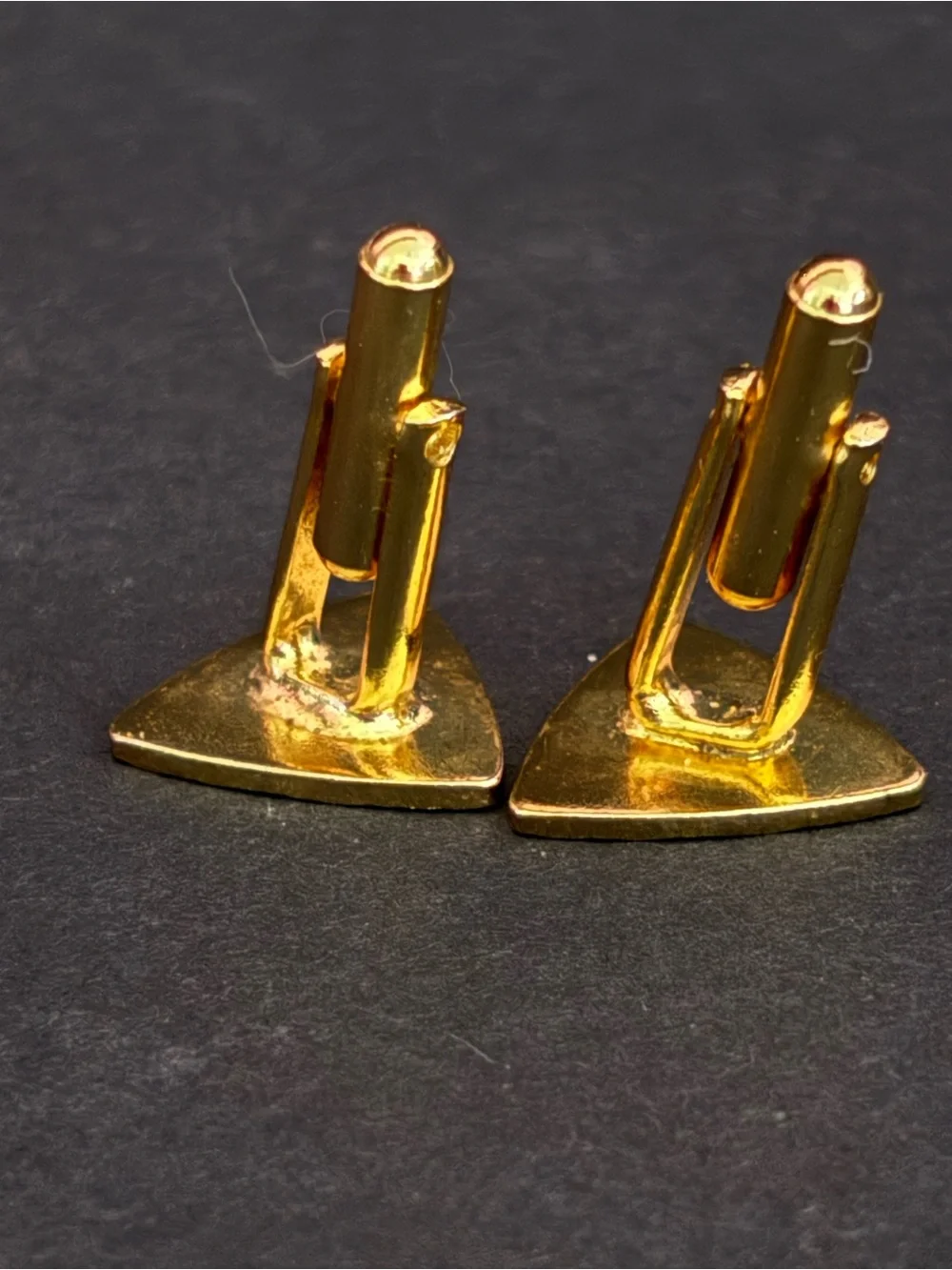 Vintage Gold Tone Triangular Diamond Cut Engraved Classic Men’s Cuff Links